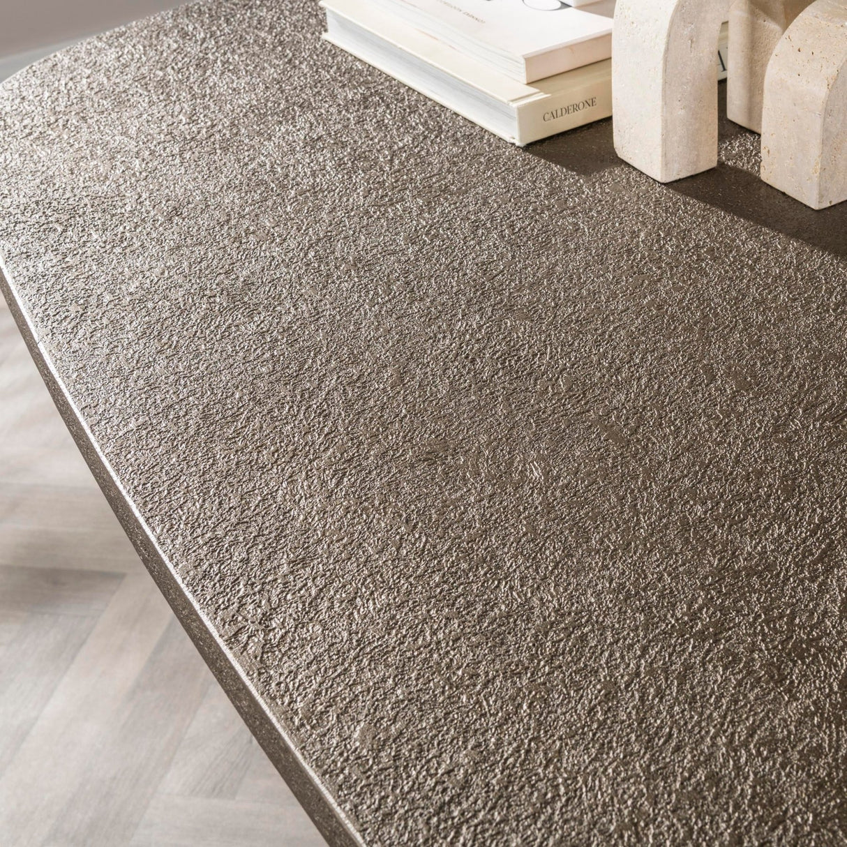 Eettafels - Eettafel Deens Ovaal Virello Brons Liquid Metal 215 cm - Dimehouse