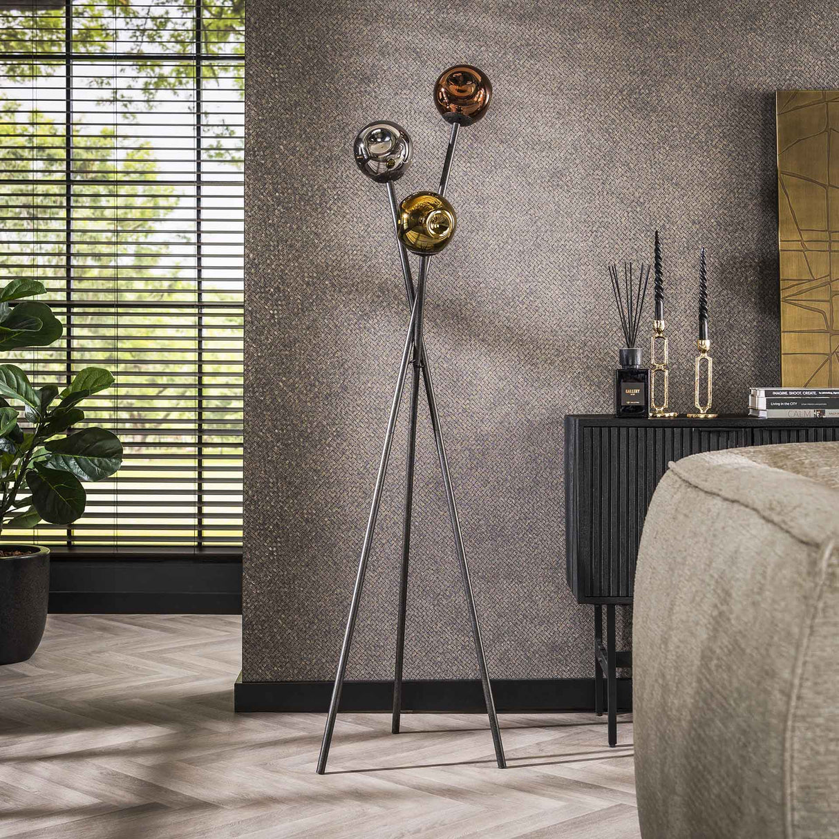 Vloerlampen - Vloerlamp Kaja 3 - lichts gekleurd glas - Dimehouse
