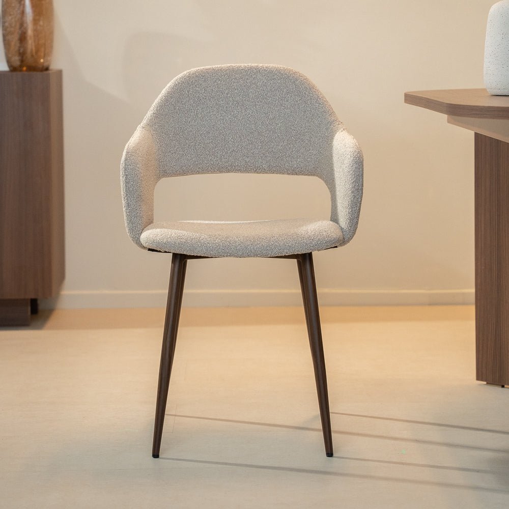 Eetkamerstoelen-Japandi Eetkamerstoel Zand - Open rug - Walnootlook Frame - Aki-Dimehouse