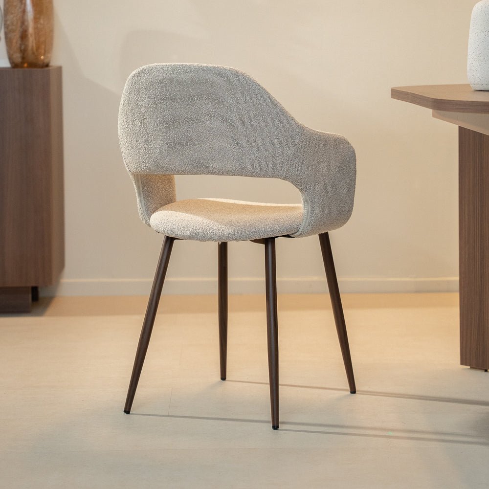 Eetkamerstoelen-Japandi Eetkamerstoel Zand - Open rug - Walnootlook Frame - Aki-Dimehouse