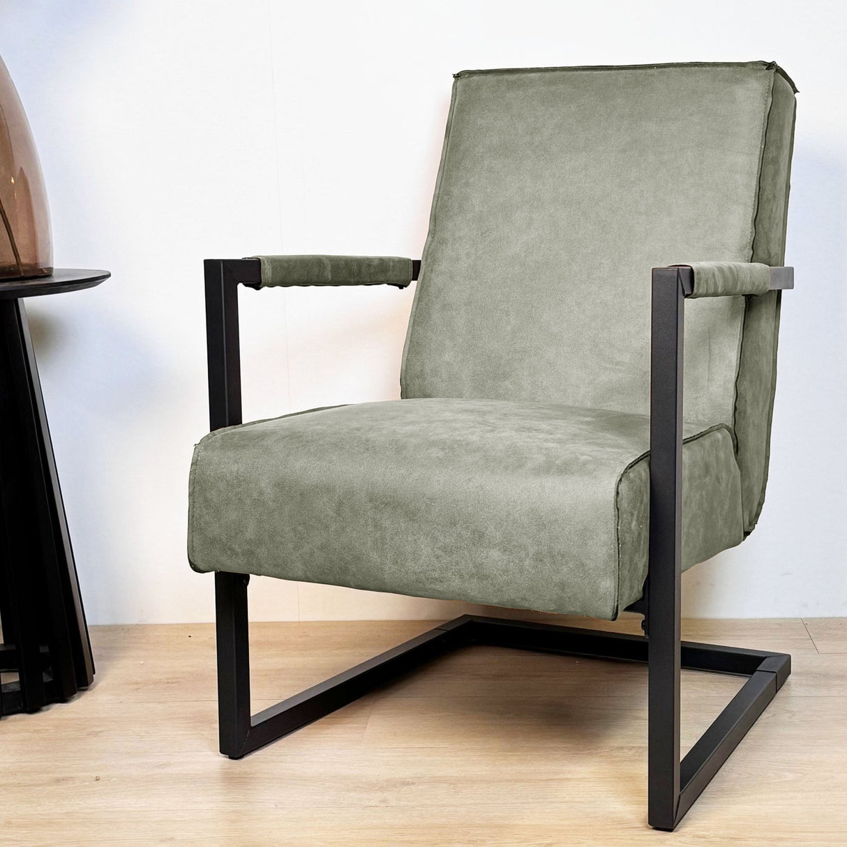 Fauteuils - Industriële fauteuil groen eco - leer Tiger - Dimehouse
