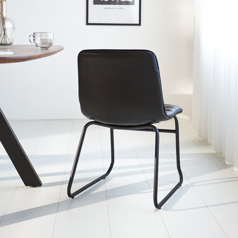 Eetkamerstoelen - Industriële eetkamerstoel Mark zwart - Dimehouse