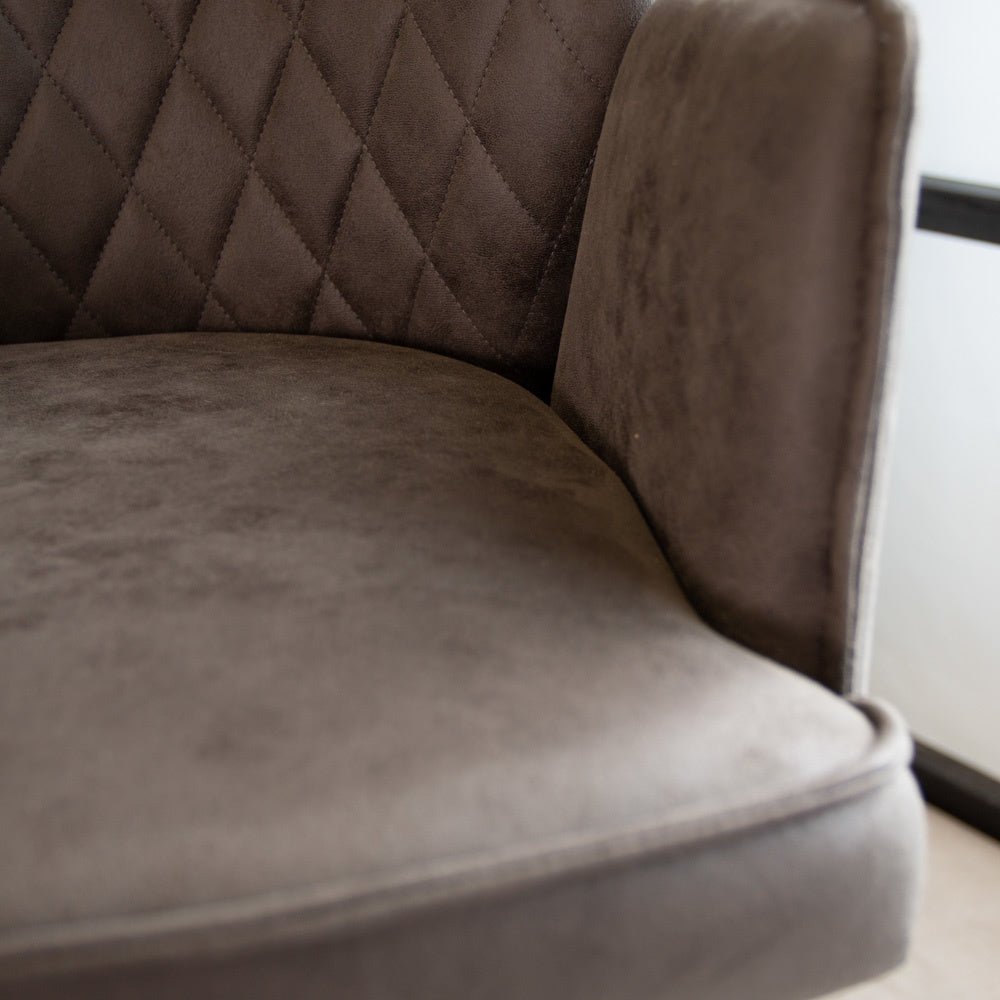 Barhocker Novan-Mikrofaser Dimehouse Anthrazit LxBxH 73x57x44 Stoff Stimmungsvolles Fotodetail