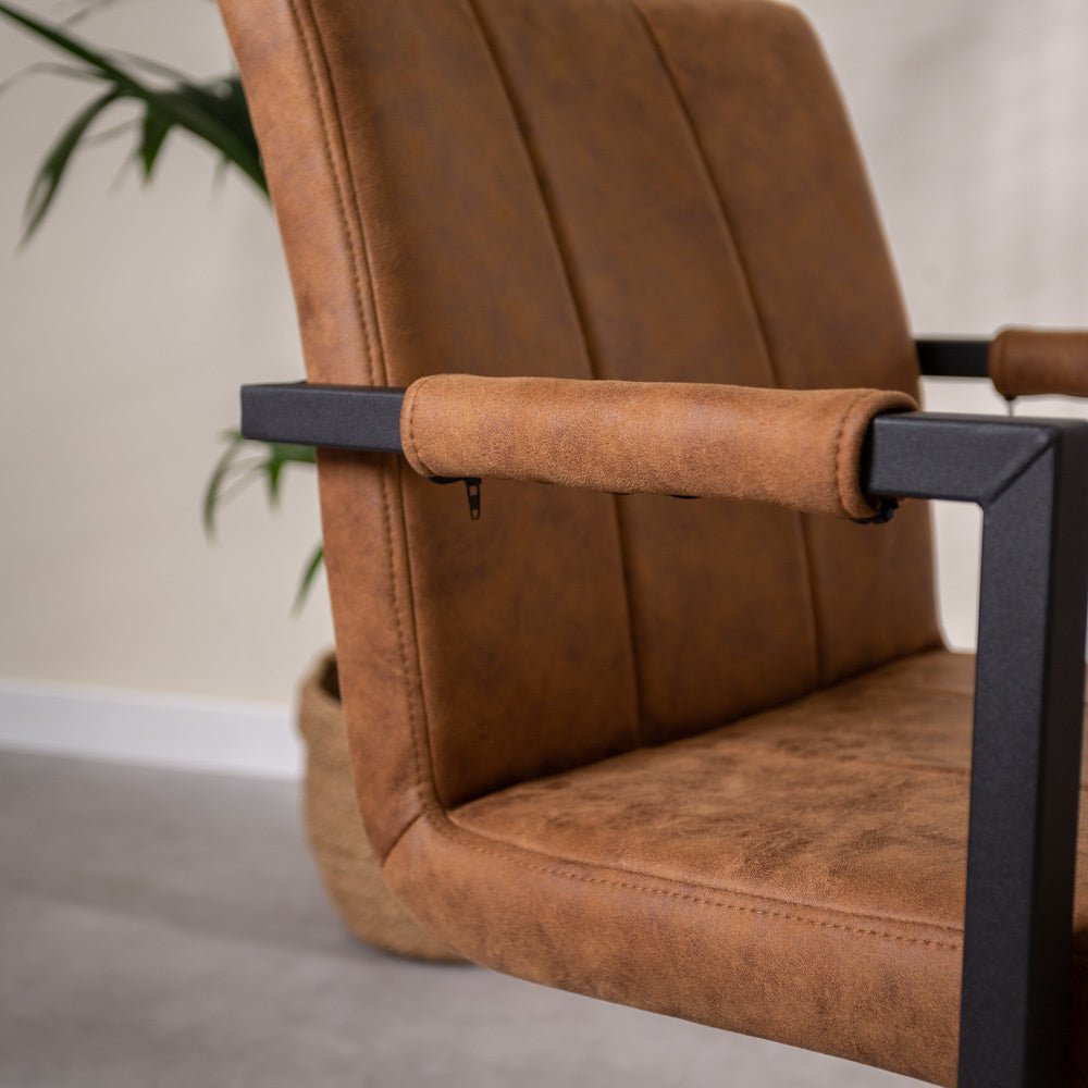 Esszimmerstuhl Jackson Dimehouse Cognac LxBxH 71x58x54 Stoff Stimmungsvolles Fotodetail