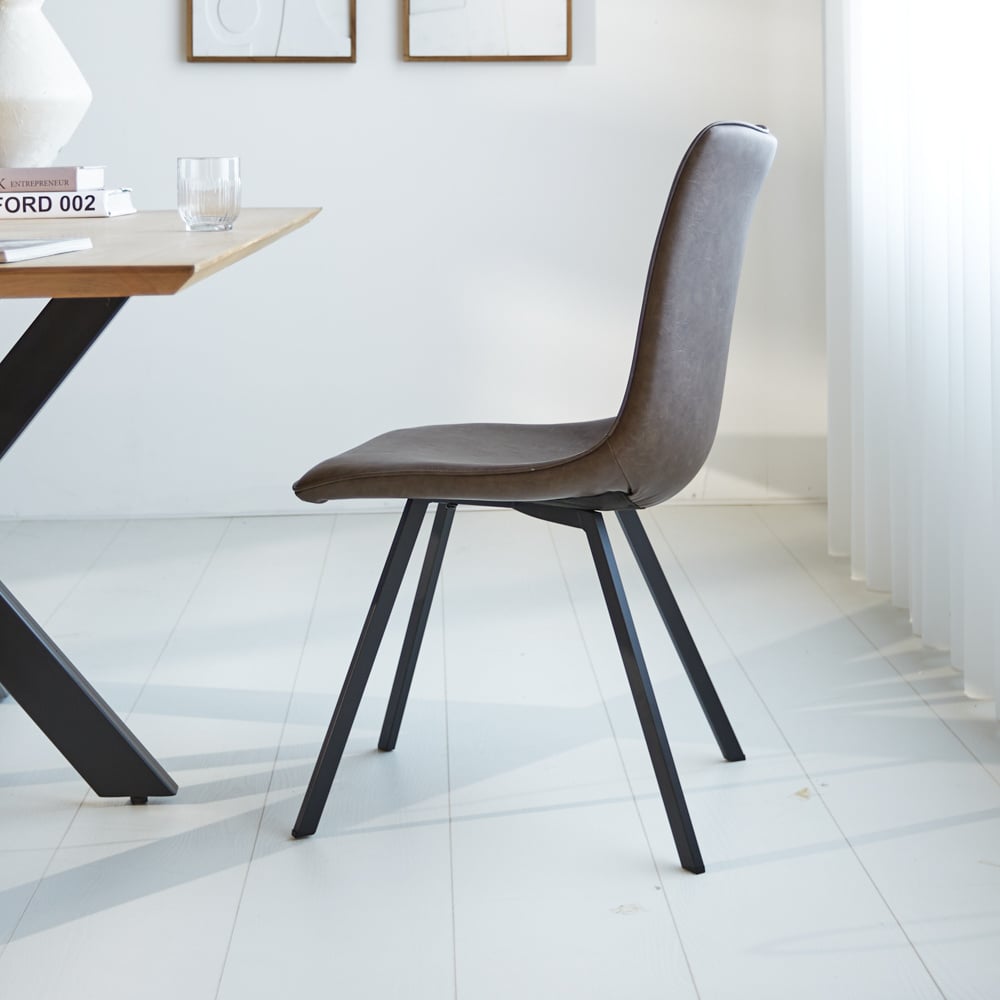 Esszimmerstuhl Jimmy Kunstleder Dimehouse Taupe LxBxH 75x57x51 Kunstleder Stimmungsvolle Foto-Seitenansicht