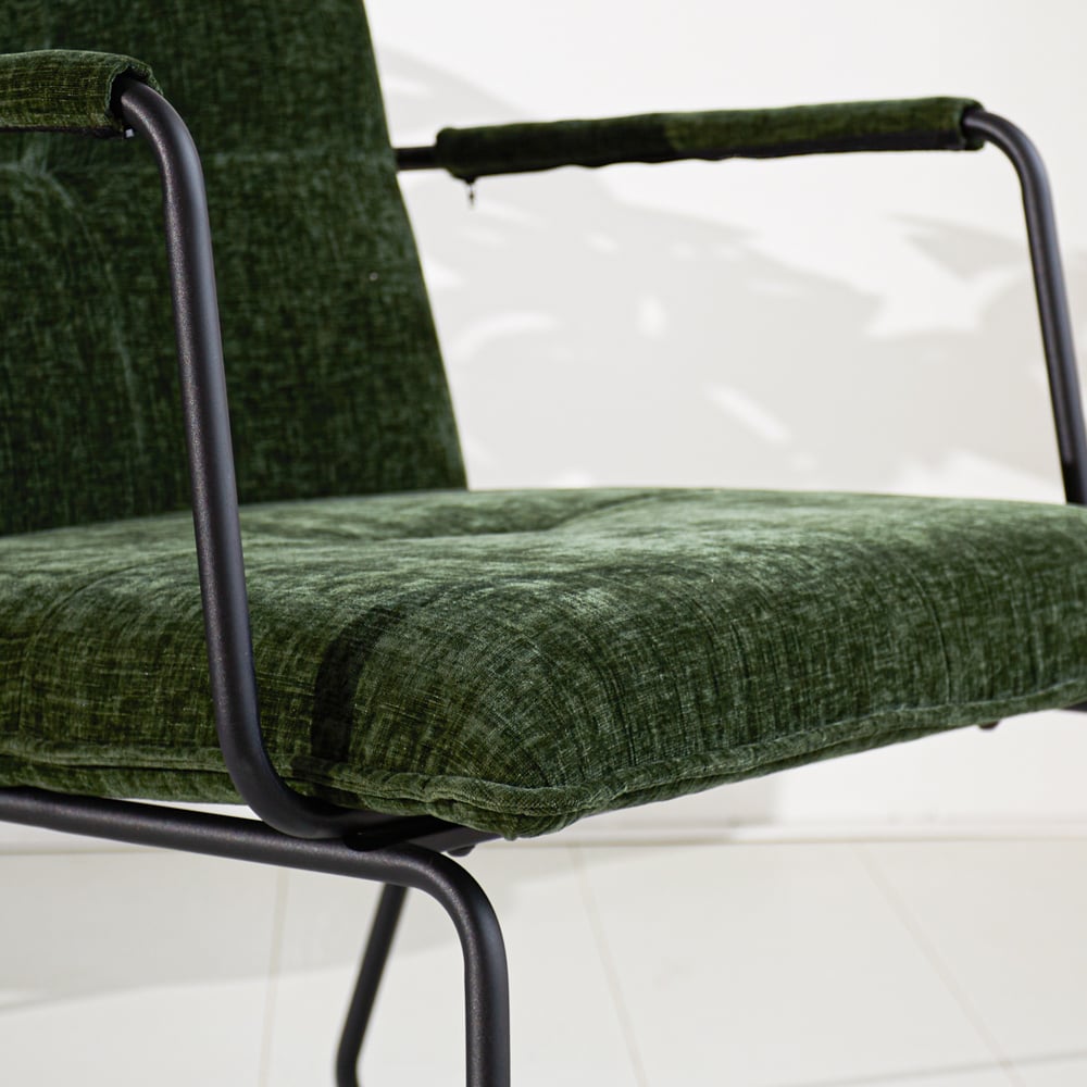 Sessel Hailey Chenille Dimehouse Dunkelgrün LxBxH 66x64x37 Stoff Stimmungsvolles Fotodetail