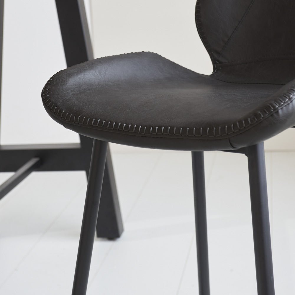 Barhocker Schönes Kunstleder Dimehouse Anthrazit LxBxH 82x54x52 Kunstleder Stimmungsvolles Fotodetail