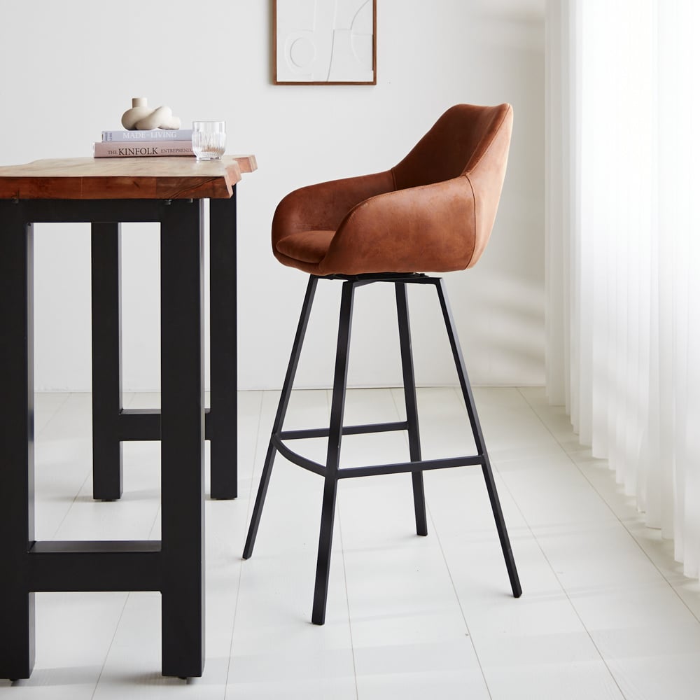 Barhocker Elise Ecoleather Dimehouse Cognac LxBxH 88x61x54 Öko-Leder Stimmungsvolle Foto-Seitenansicht