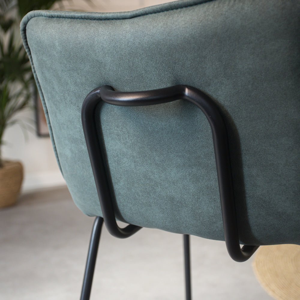 Barhocker Jelle Dimehouse Grün LxBxH 63x56x49 Mikrofaser Stimmungsvolles Fotodetail