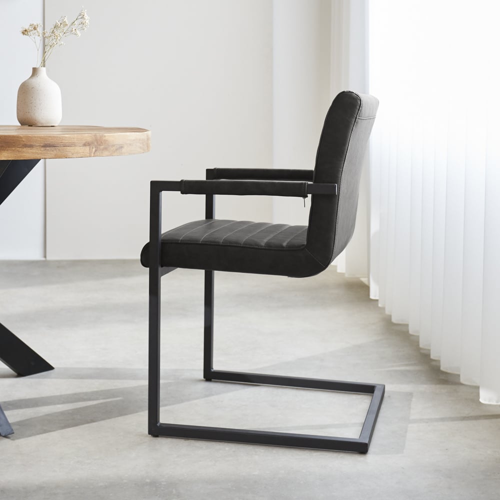 Esszimmerstuhl Kuba Dimehouse Anthrazit LxBxH 71x59x58 Kunstleder Stimmungsvolle Foto-Seitenansicht