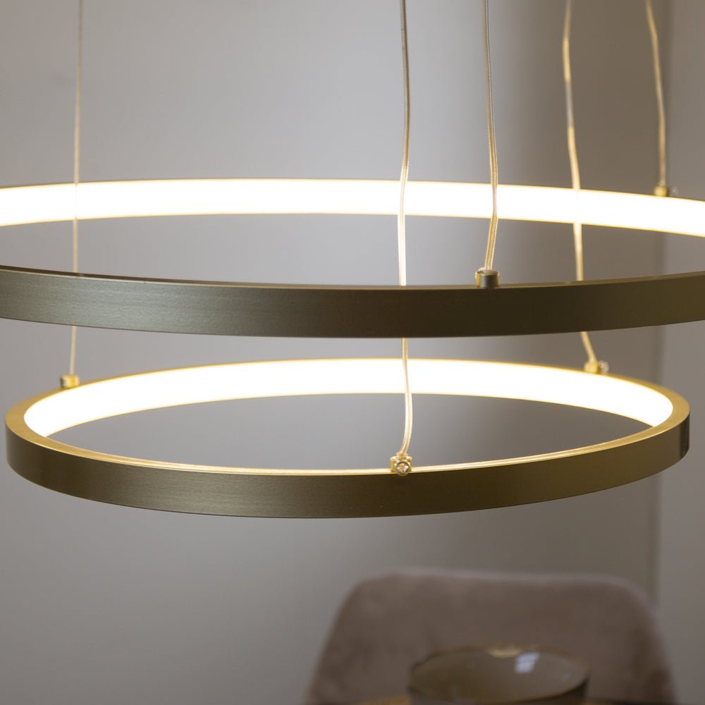 Hängelampe Elaine Gold Dimehouse Gold LxBxH 56x56x12 Metall Atmosphäre Foto anders