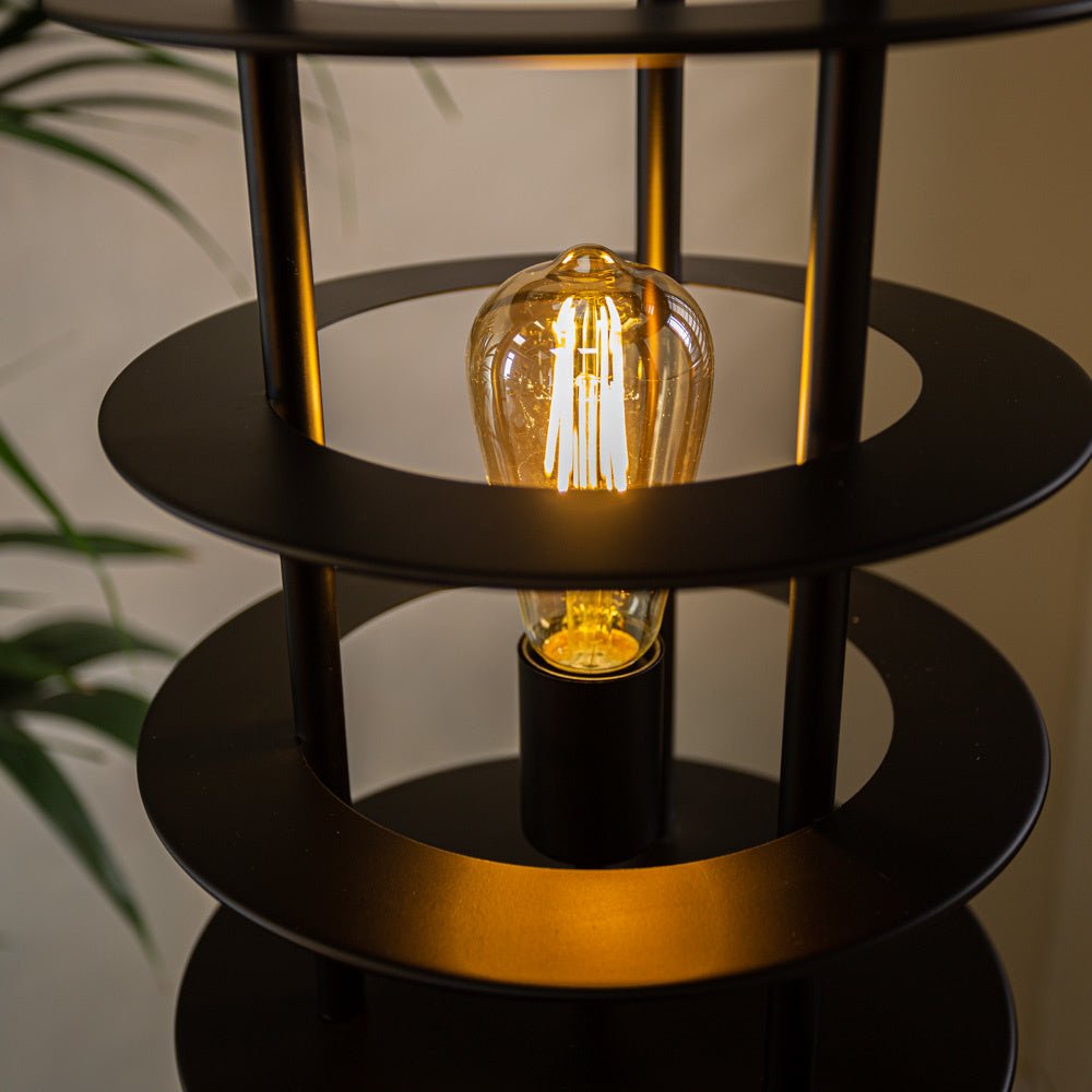 Stehleuchte Maya Dimehouse Schwarz LxBxH 51x36x33 Metall Atmosphärisches Fotodetail