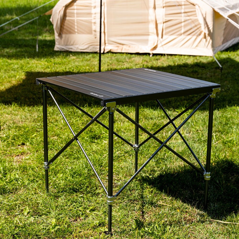 Campingtisch klappbar aus Aluminium 72x65x51 cm Dimehouse Schwarz LxBxH 81x18x18 Aluminium Stimmungsvolle Fotodiagonale Vorderansicht