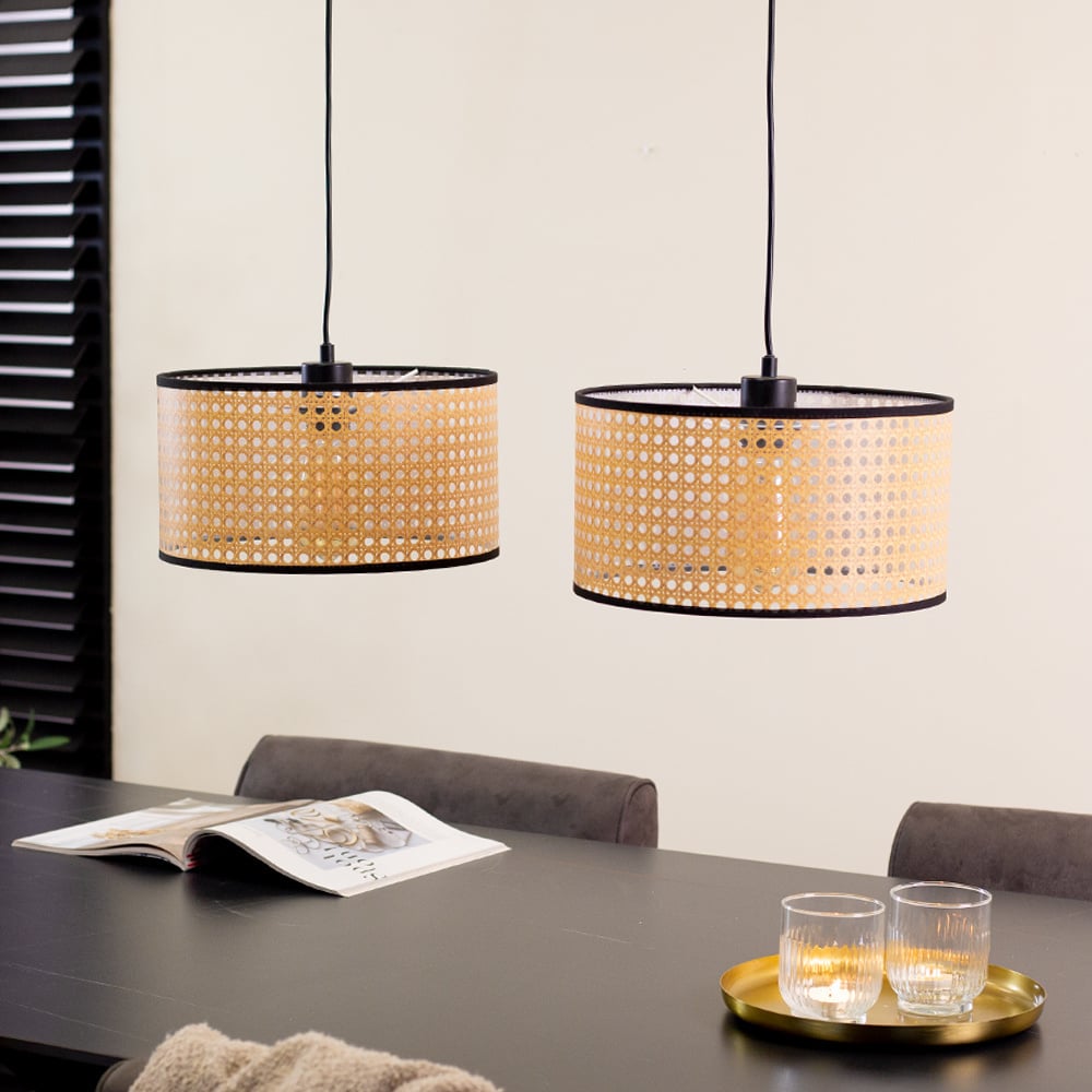 Airen-Hängelampe Dimehouse Gold LxBxH 70x34x25 Kunststoff Stimmungsvolles Foto diagonal von vorne
