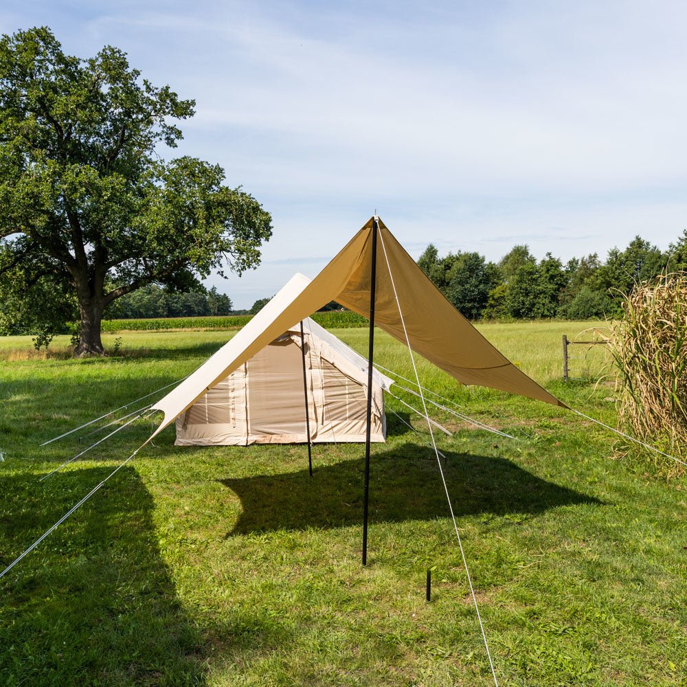 Markisenplane Baumwolle beige 420x420x240 cm Dimehouse Beige LxBxH 66x16x14 Baumwolle Stimmungsvolles Foto, diagonale Vorderansicht