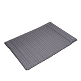 Luftmatratze für 2 Personen mit integriertem Aufblassystem 205x140x10 cm Dimehouse Grau LxBxH 33x17x17 Nylon Weißes Foto, diagonale Vorderansicht