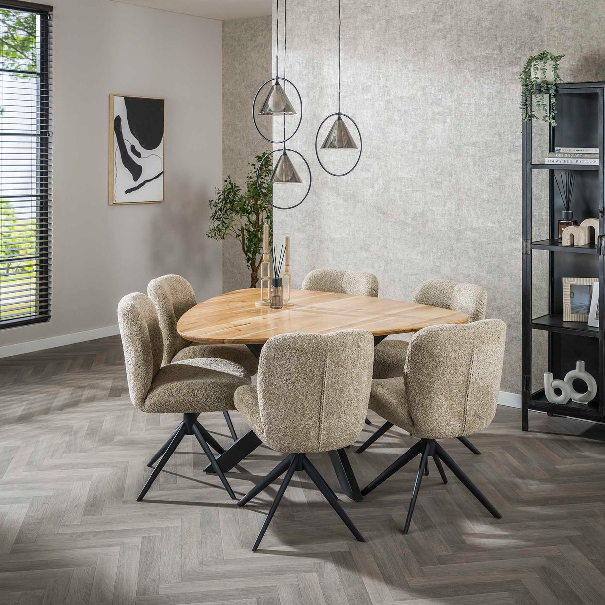 Eettafels - Driehoekige eettafel van massief acaciahout 135 cm - Dimehouse