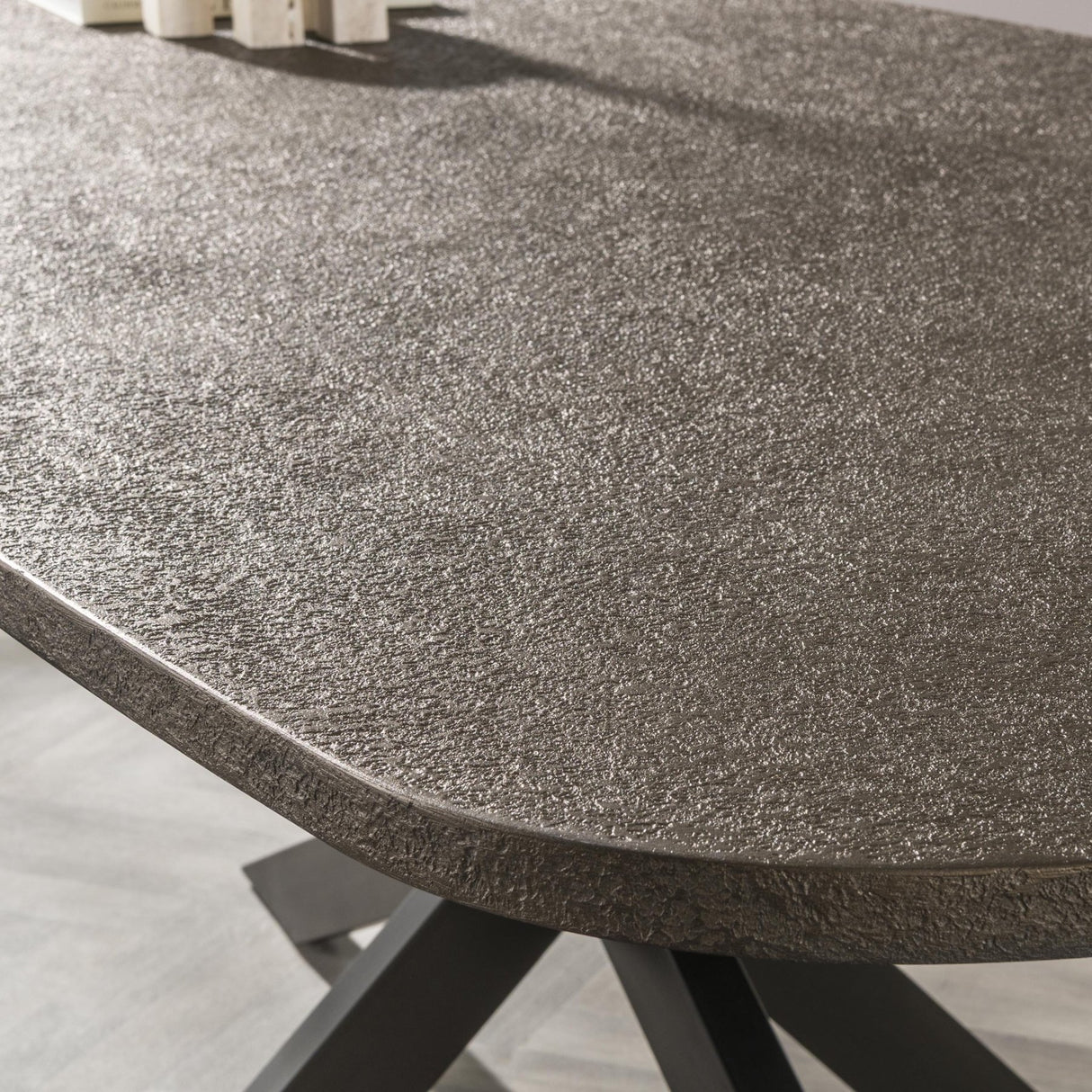Eettafels - Eettafel Deens Ovaal Virello Brons Liquid Metal 180 cm - Dimehouse