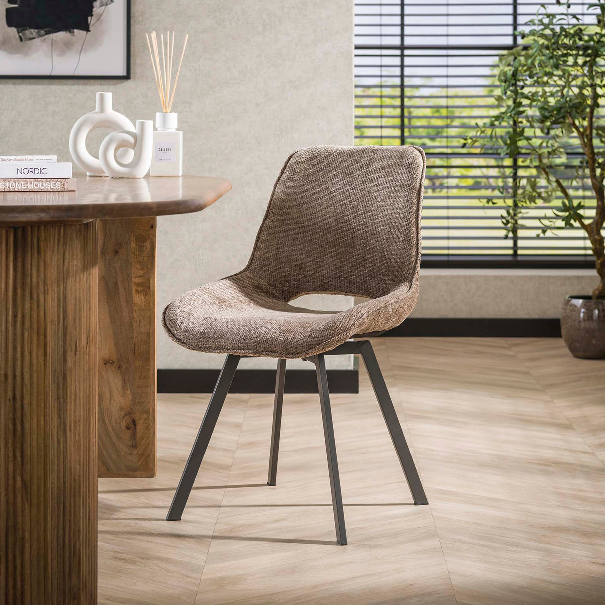 Eetkamerstoelen - Moderne Eetkamerstoel Riviera Rich Champagne Draaibaar Zonder Armleuningen - Dimehouse