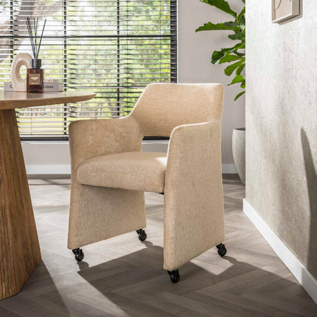 Eetkamerstoelen - Set van 2 Eetkamerstoelen Capri Jaroq zand Stof op wieltjes - Dimehouse