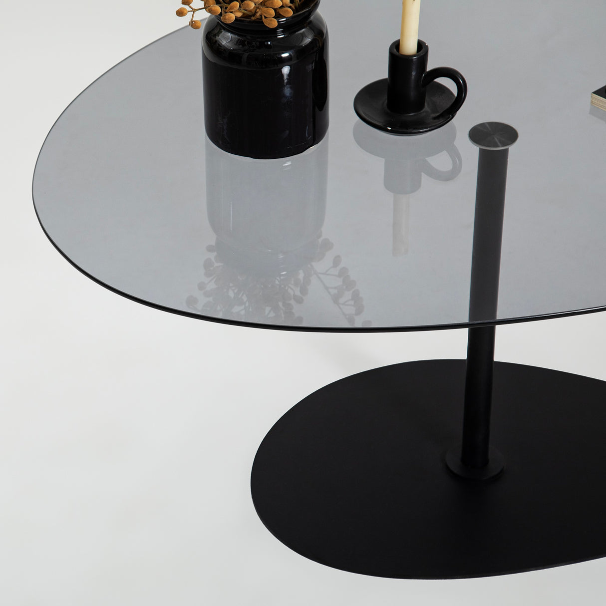 Salontafels - Organische Design Salontafel Getint Glas Torpo - Zwart Metalen Frame - Dimehouse