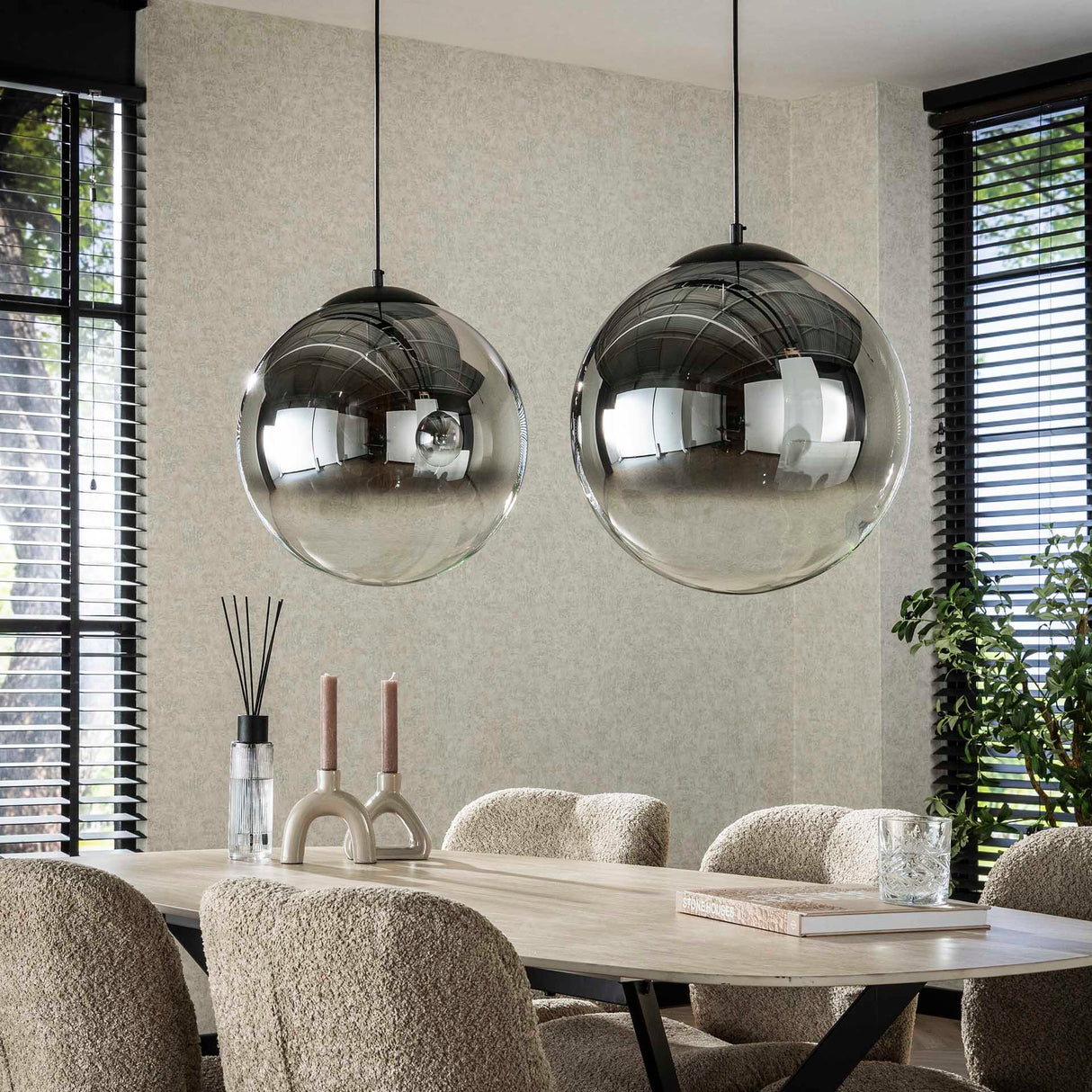 Hanglampen - Moderne Hanglamp Bol Rond Juliette 2 - lichts rookglas - Dimehouse