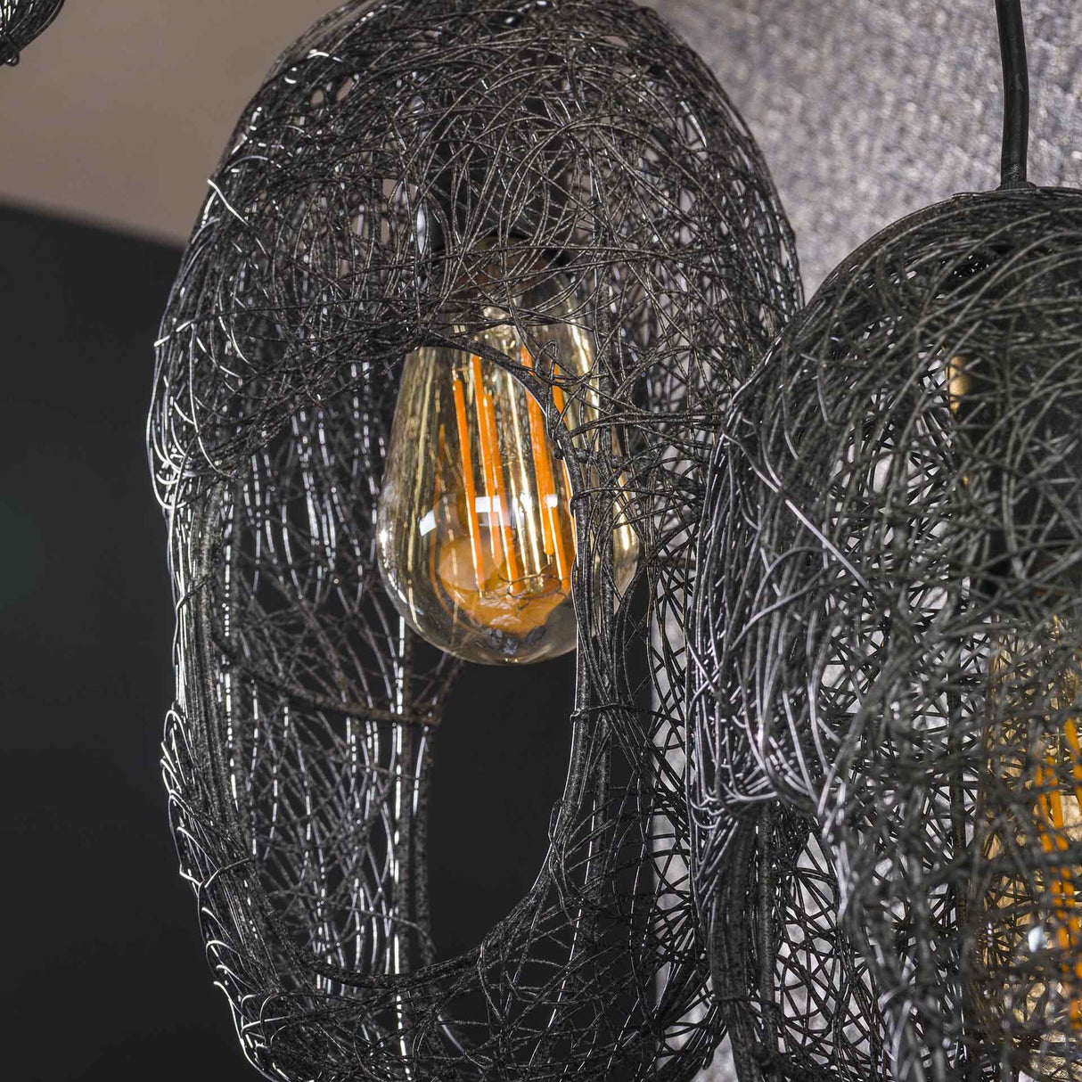 Hanglampen - Hanglamp Debra 5 - lichts getrapt metaal zwart - Dimehouse