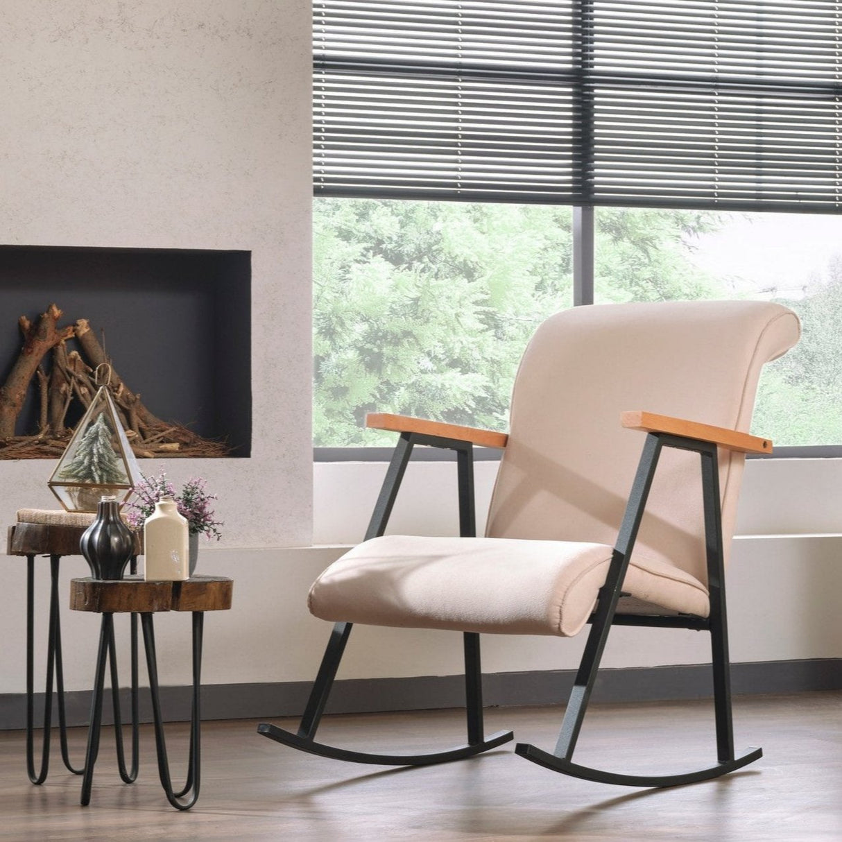 Fauteuils - Retro schommelstoel beige velvet met beukenhout armleuning Yoka - Dimehouse