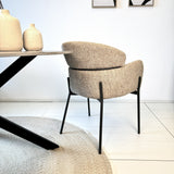 Esszimmerstuhl Bouclé Beige – Japandi – runde Formen – Lola