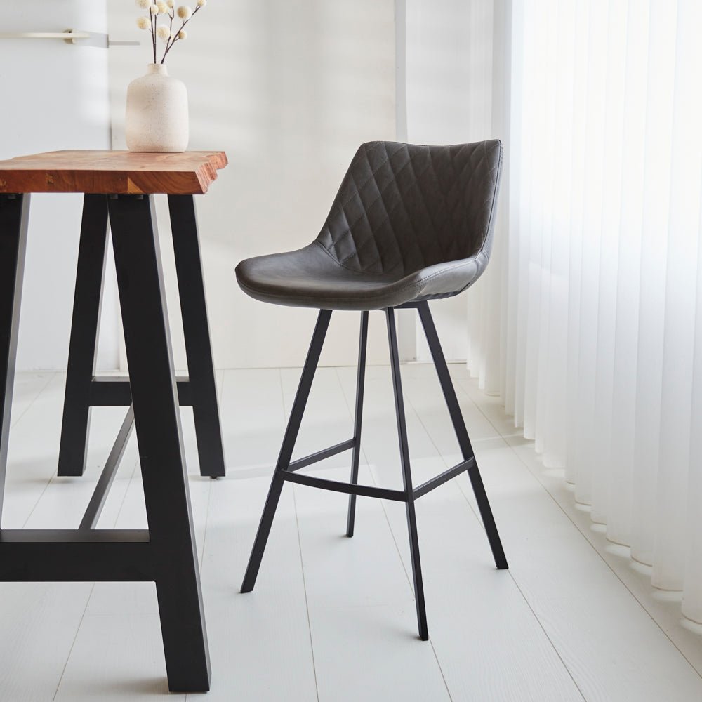 Barkrukken - Industriële barkruk Juno Antraciet Kunstleer - Zithoogte 70 cm - Zonder Armleuningen - Dimehouse