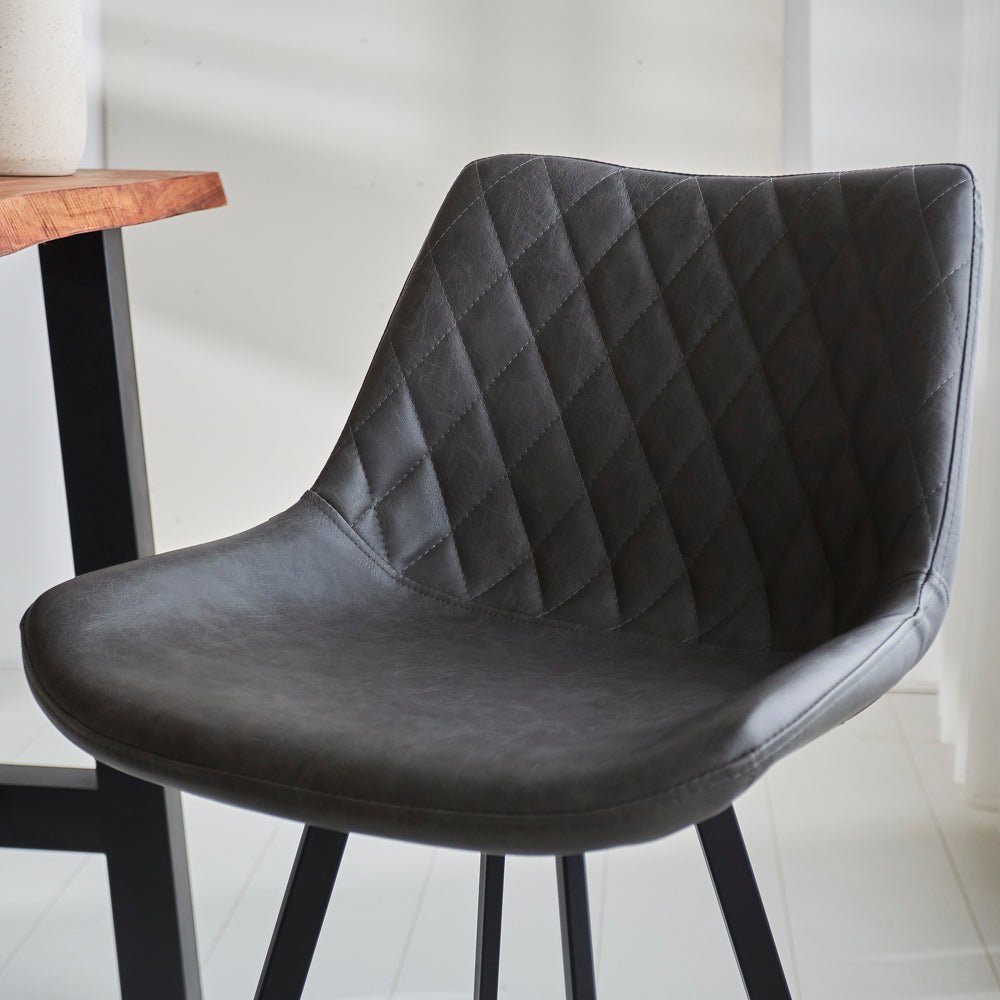 Barkrukken - Industriële barkruk Juno Antraciet Kunstleer - Zithoogte 70 cm - Zonder Armleuningen - Dimehouse