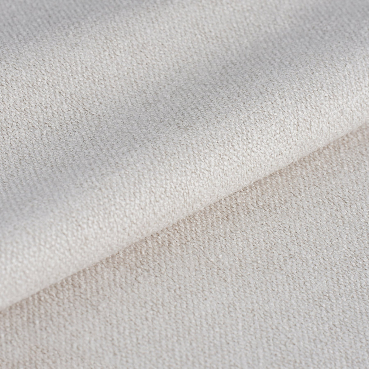 Eetkamerstoelen - Eetkamerstoel Bouclé en Walnoot - Japandi - Nalo - Dimehouse