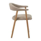 Eetkamerstoelen - Japandi Eetkamerstoel Zandkleur Bouclé Suki - Eikenlook Frame - Met Armleuning - Dimehouse