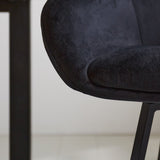 Barhocker Elise Samt Dimehouse Schwarz LxBxH 95x59x57 Samt Stimmungsvoller Fotoausschnitt