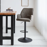Barhocker Novan-Chenille Dimehouse Dunkelgrau LxBxH 75x58x54 Stoff Stimmungsvolles Foto diagonale Vorderansicht