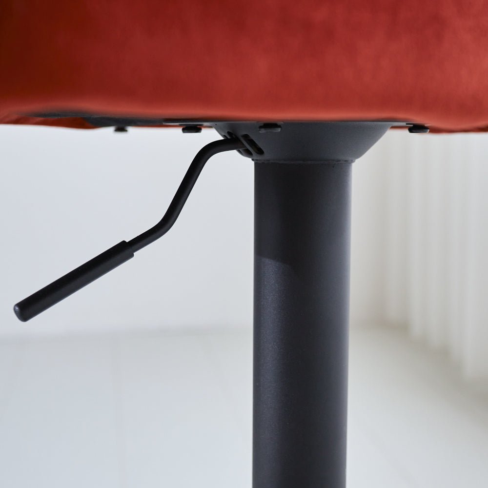 Barhocker Novan-Samt Dimehouse Kupfer LxBxH 75x58x54 Stoff Stimmungsvolles Fotodetail