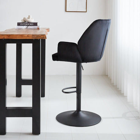 Barhocker Novan-Samt Dimehouse Schwarz LxBxH 75x58x54 Stoff Stimmungsvolle Foto-Seitenansicht