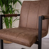 Esszimmerstuhl Jackson Dimehouse Taupe LxBxH 71x58x54 Stoff Stimmungsfoto Detail