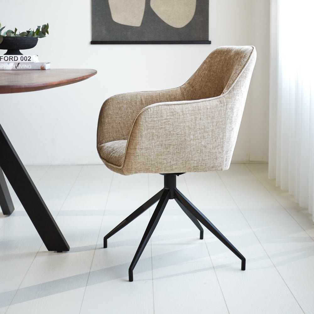 Esszimmerstuhl Camiel Dimehouse Beige LxBxH 62x61x54 Stoff Stimmungsvolle Foto-Seitenansicht