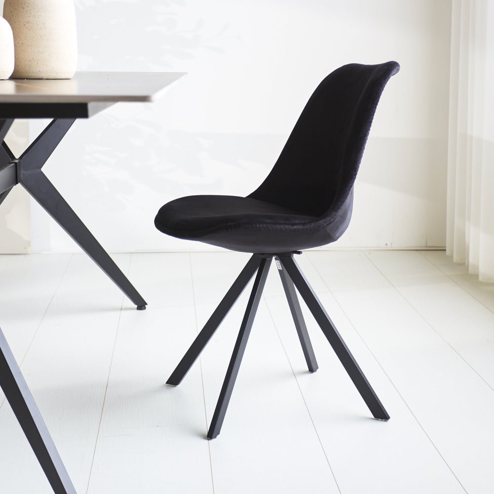 Esszimmerstuhl Jace Dimehouse Schwarz LxBxH 70x58x53 Stoff Stimmungsvolle Foto-Seitenansicht