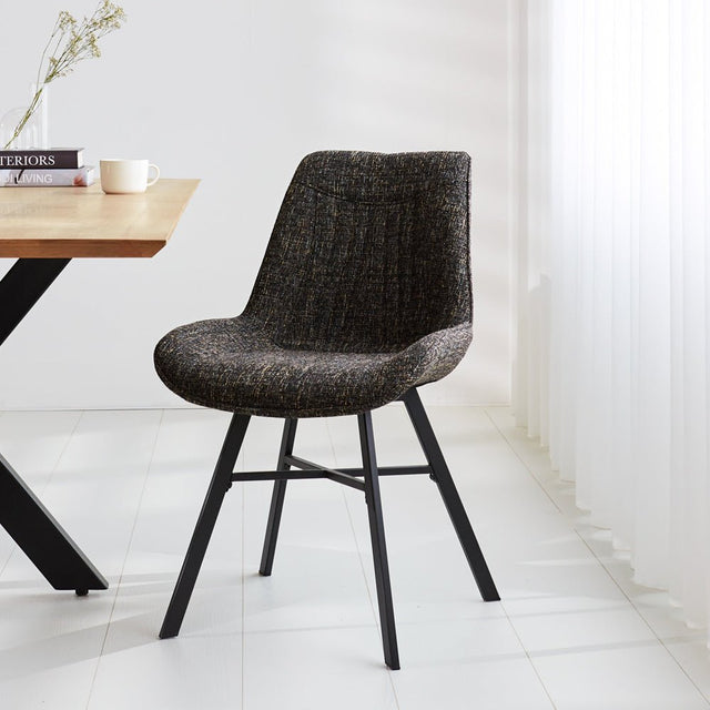 Esszimmerstuhl Jada Chenille Dimehouse Schwarz LxBxH 79x57x53 Stoff Stimmungsvolles Foto diagonal von vorne