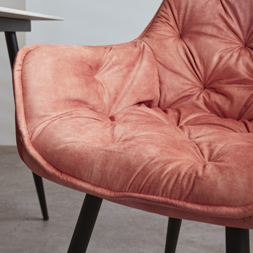 Esszimmerstuhl Audrey Dimehouse Rosa LxBxH 71x68x49 Stoff Stimmungsvolles Fotodetail