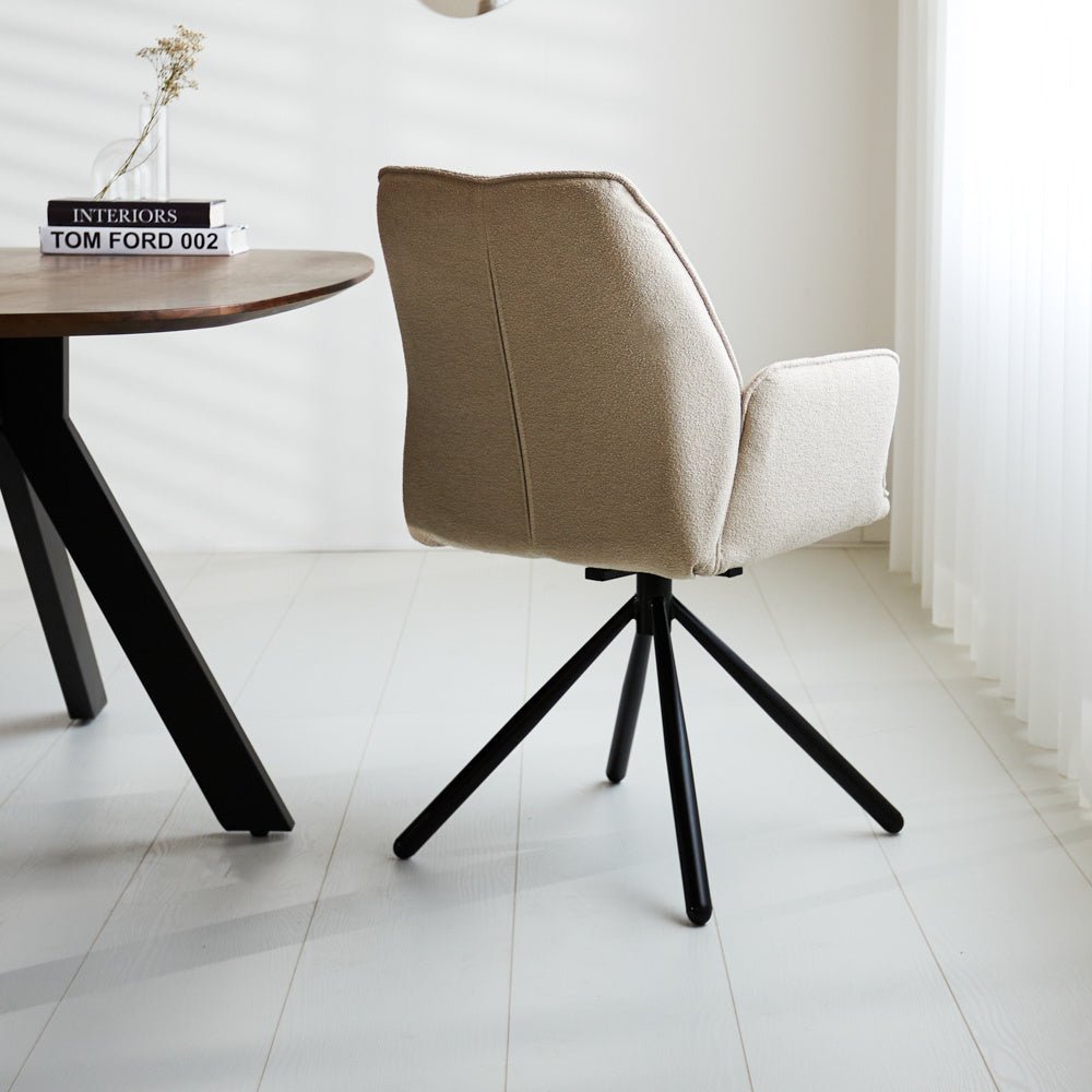 Esszimmerstuhl Novan Bouclé Dimehouse Beige LxBxH 67x59x57 Stoff Stimmungsvolle Fotodiagonale Rückansicht