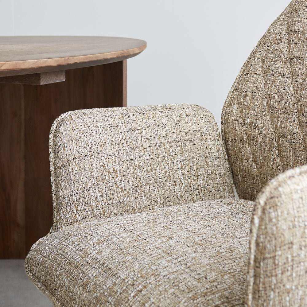 Esszimmerstuhl Novan-Chenille Dimehouse Beige LxBxH 71x64x56 Stoff Detailfoto des Stoffes