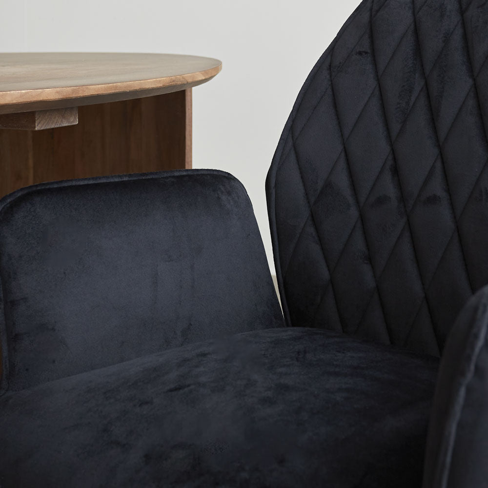 Esszimmerstuhl Novan-Samt Dimehouse Schwarz LxBxH 71x64x56 Stoff Stimmungsvolles Fotodetail