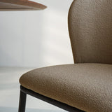 Esszimmerstuhl Tess Dimehouse Taupe LxBxH 65x62x56 Stoff Stimmungsvolles Fotodetail