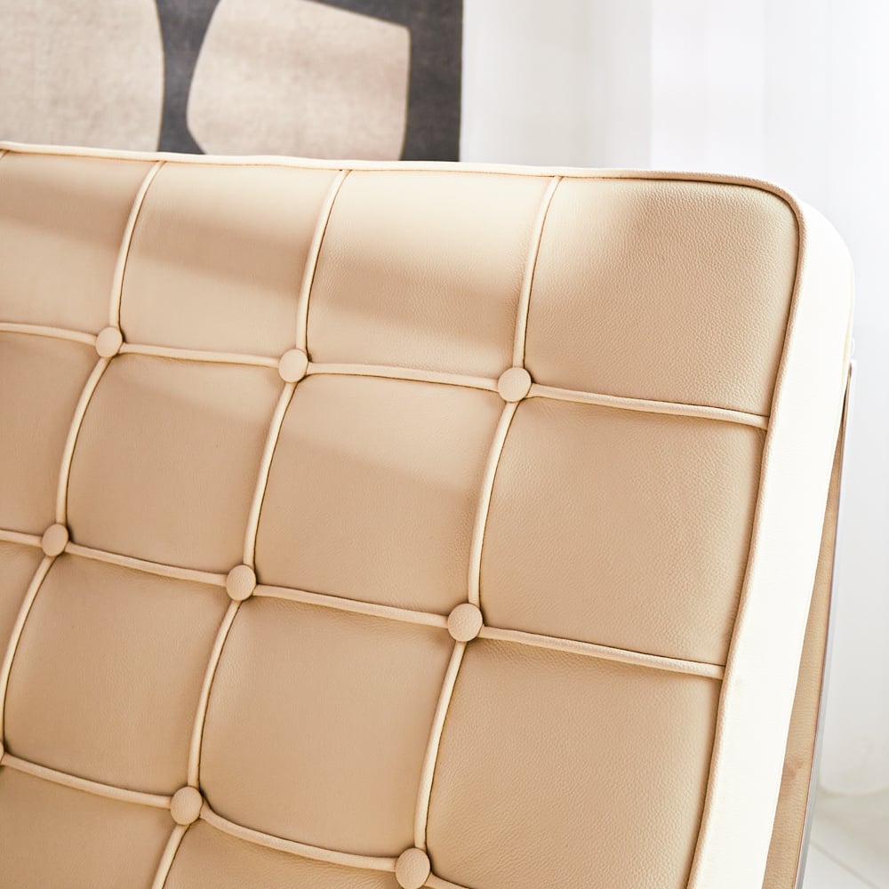 Sessel Expo Dimehouse Creme LxBxH 80x78x78 Rindsleder Stimmungsvolles Fotodetail