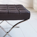 Fußhocker Expo Premium Dimehouse Schwarz LxBxH 63x62x36 Leder Stimmungsvolles Fotodetail