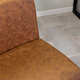 Esszimmerstuhl Nathan Dimehouse Cognac LxBxH 75x62x56 Stoff Stimmungsvolles Fotodetail