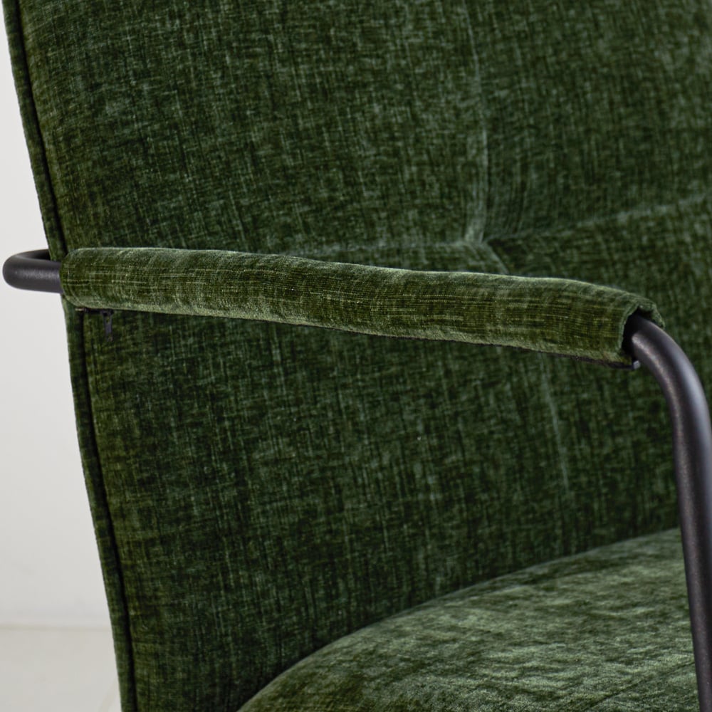 Sessel Hailey Chenille Dimehouse Dunkelgrün LxBxH 66x64x37 Stoff Stimmungsvolles Fotodetail
